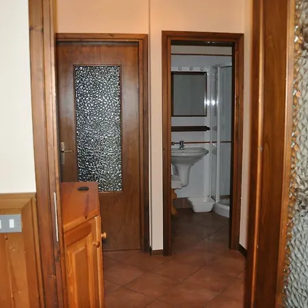 Appartement 6 Via Tazzoli *